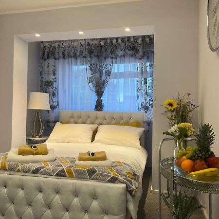 Apartment Luxe Free Wifi, Free Parking, Free Netflix Friern Barnet Zewnętrze zdjęcie
